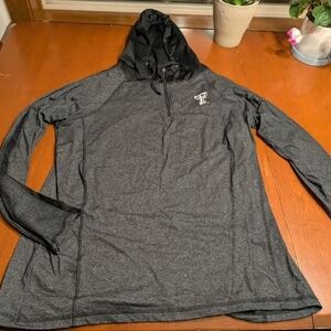 Colosseum Black and Gray Women's Sweater